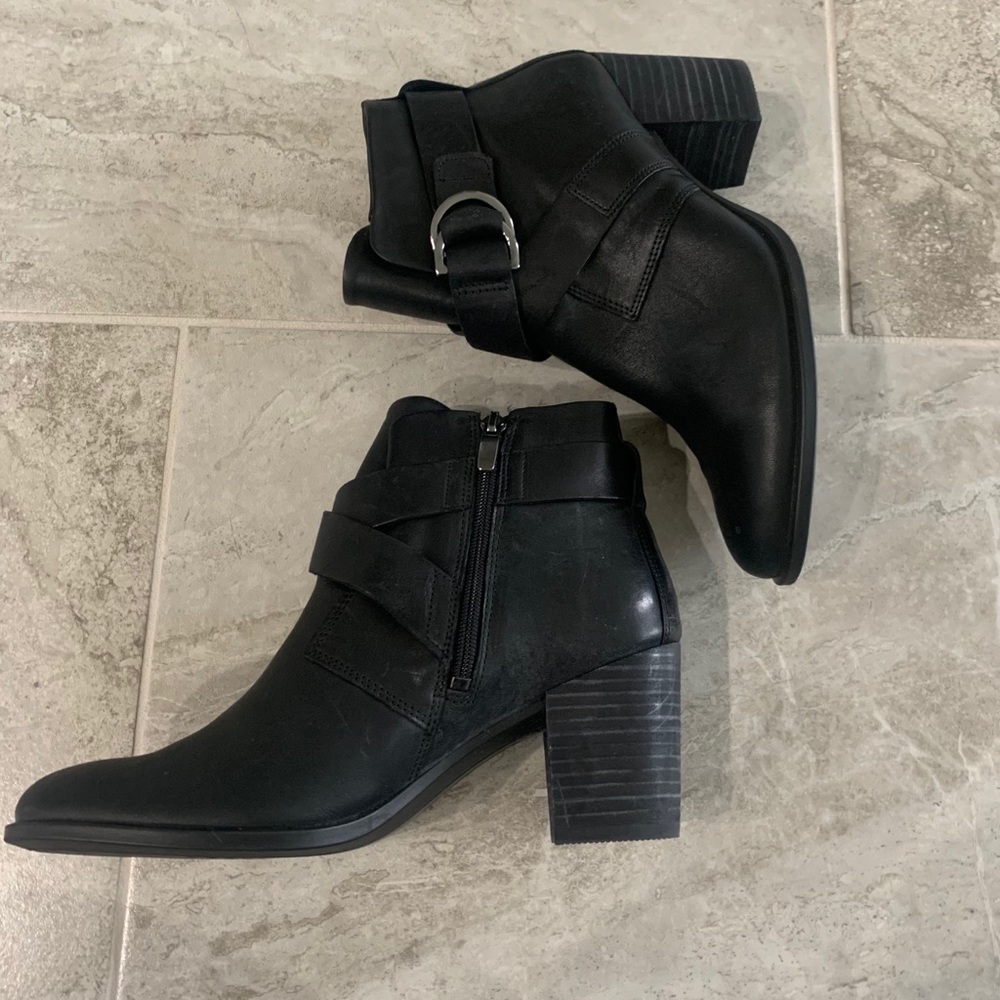 Ecco - Leather Ankle Boots